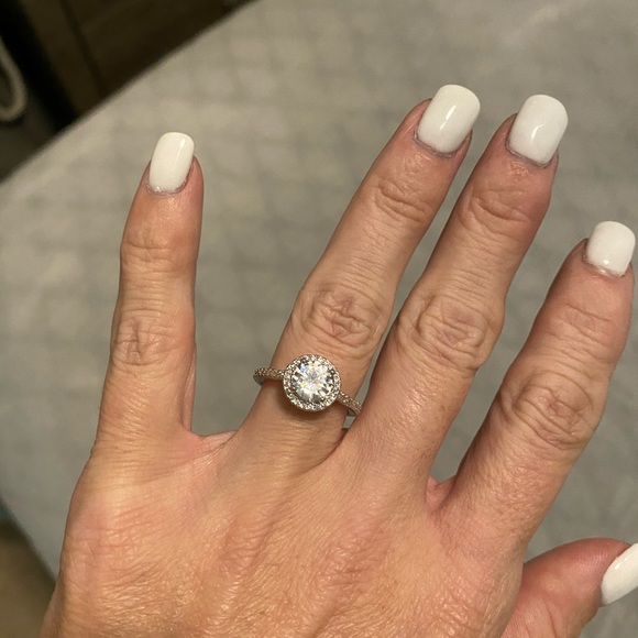 Silver CZ Round Stone Wedding Engagement Ring - Picture 8 of 8